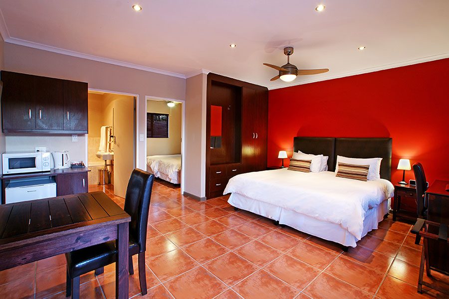 ALPHA DU CAP GUEST HOUSE