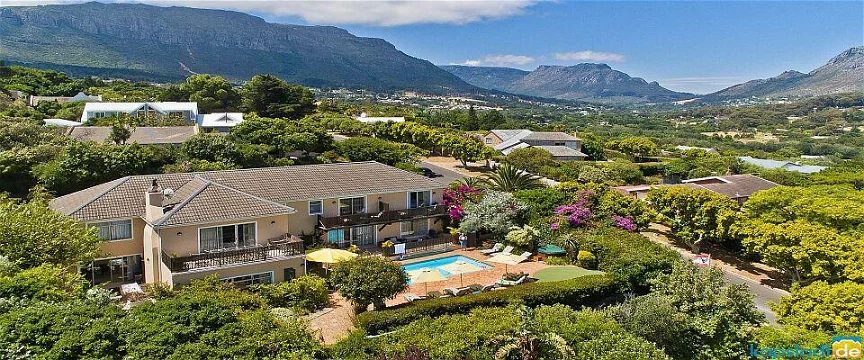 AMAKHAYA GOLF LODGE