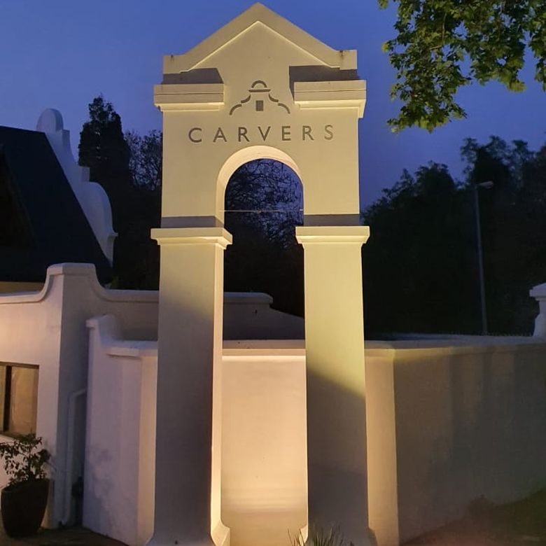 Carvers Restaurant & Pub