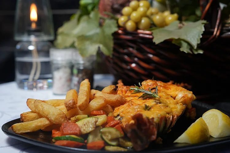 Fahrenheit Seafood & Grill