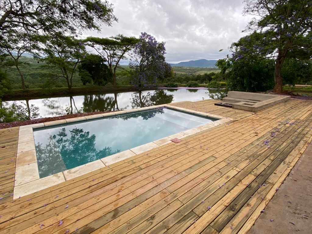 JVR Pool & Decks