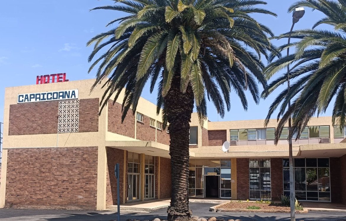 Capricorna Hotel & Liquor Store