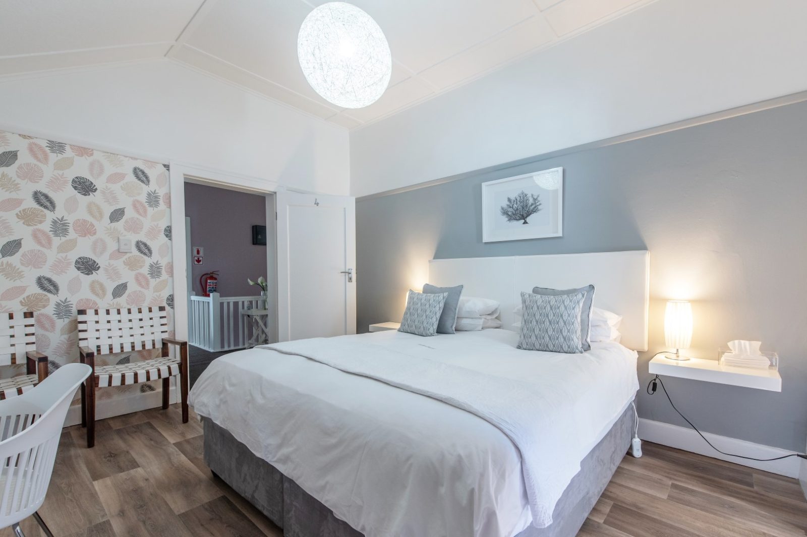 BALLINDERRY, THE ROBERTSON GUEST HOUSE