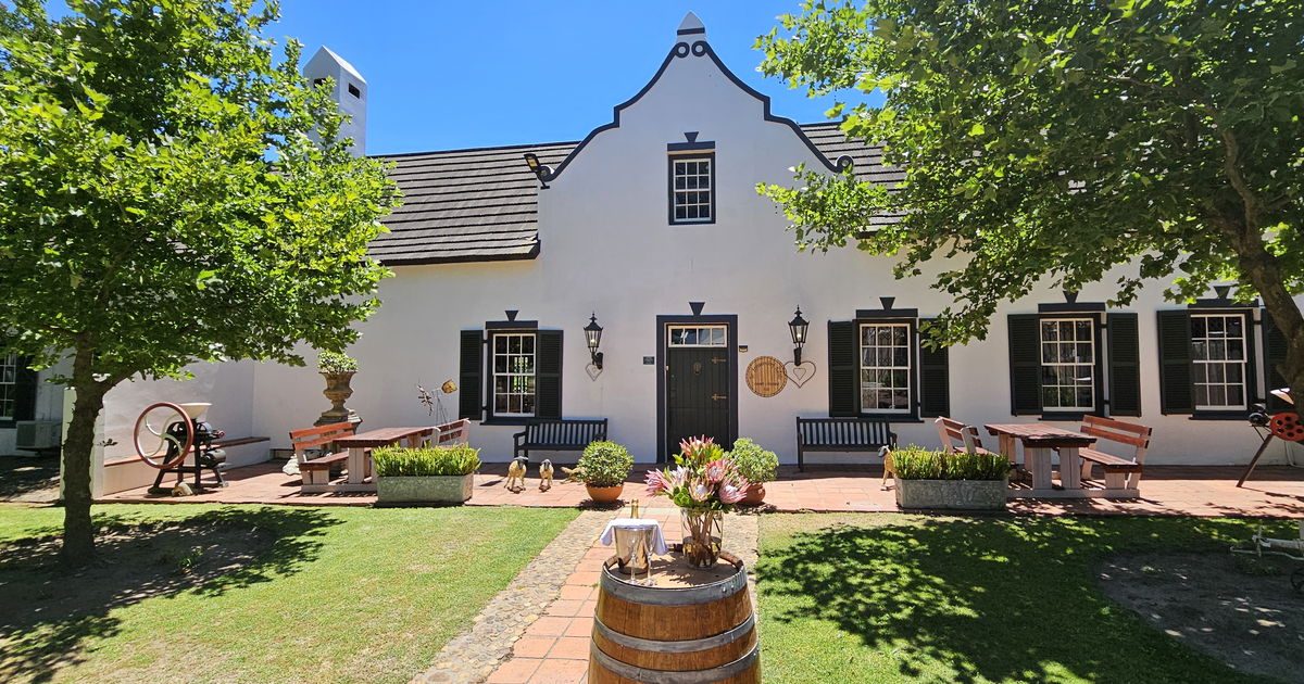 DE LEEUWENHOF ESTATE