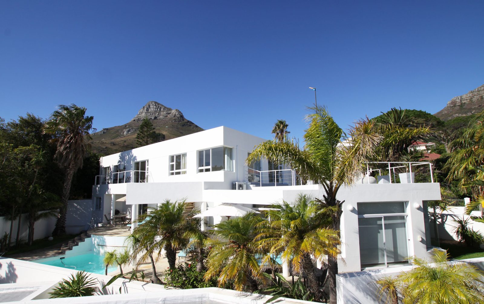 NO 1 THE GRANGE CAMPS BAY