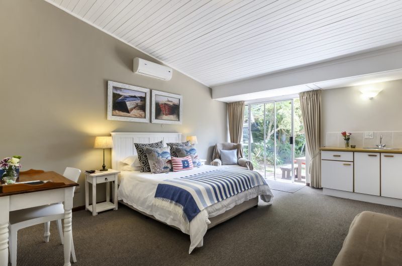 Admiral's Lodge Guest House