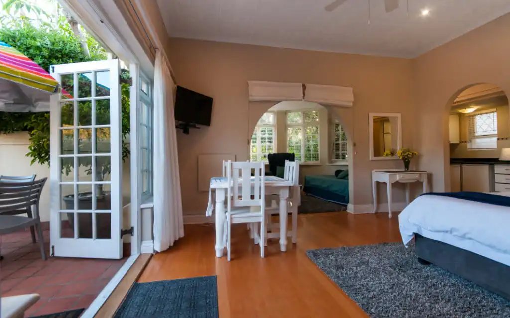 Langebaan Country Estate:Sales Office Remax