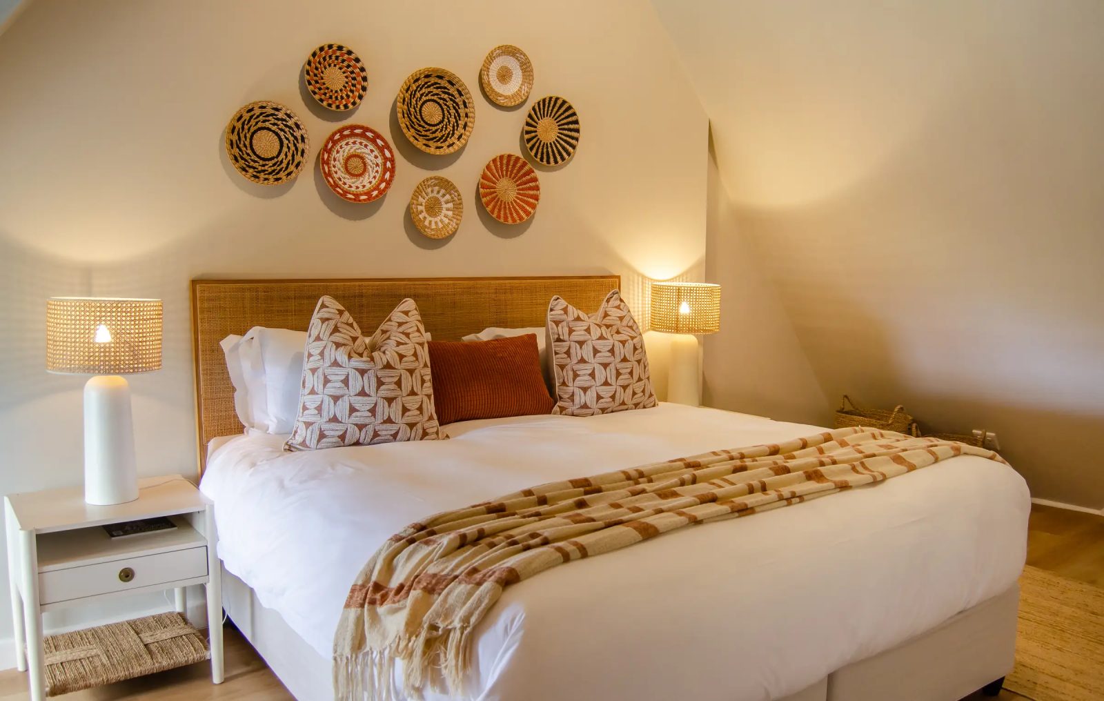 HUNTERS-ROCK SAFARIS